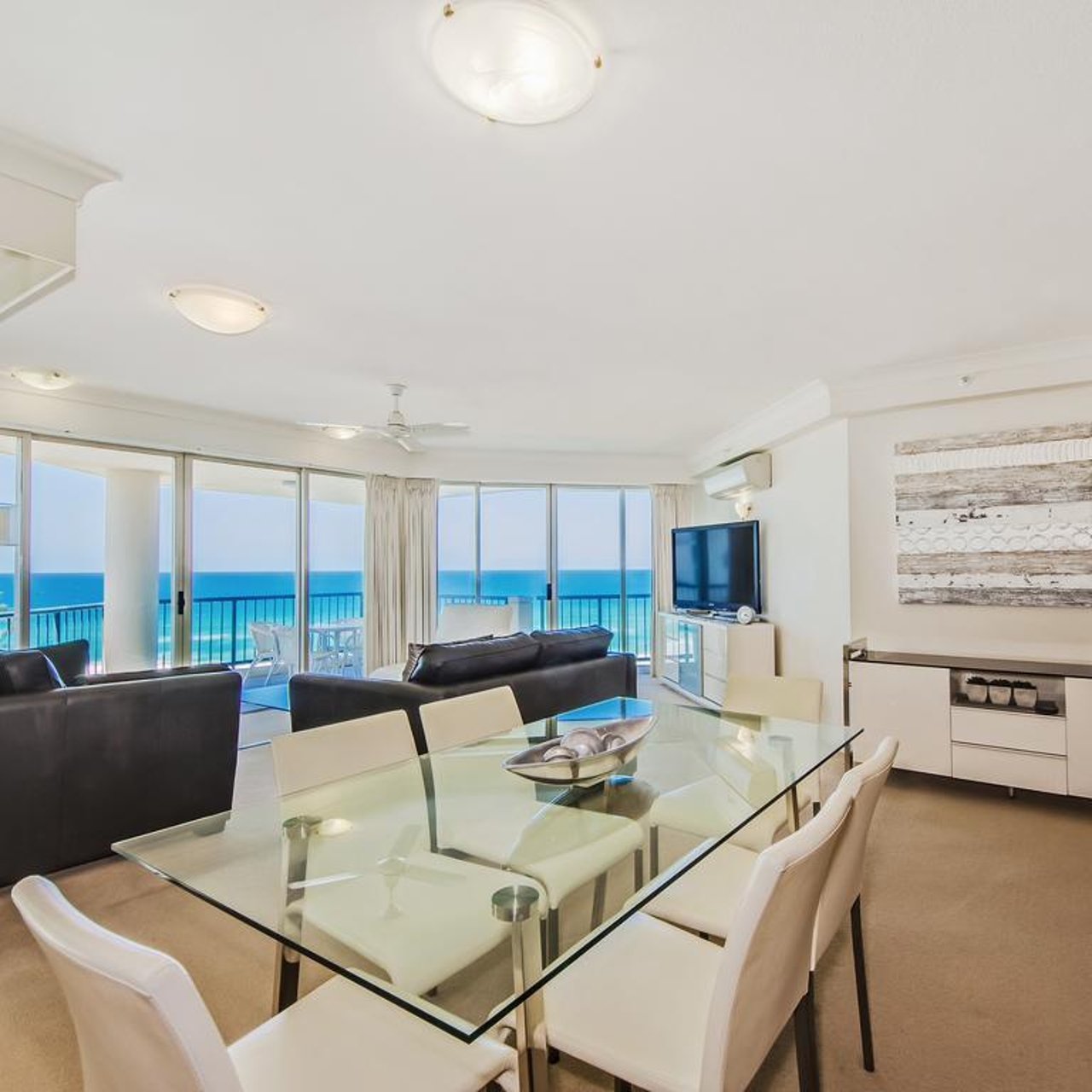 Hotel Oceana On Broadbeach 4 Hrs Star Hotel In Broadbeach State Of Queensland