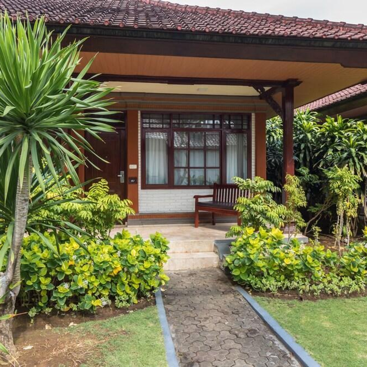 Grand Istana Rama Hotel 4 Hrs Star Hotel In Kuta Bali