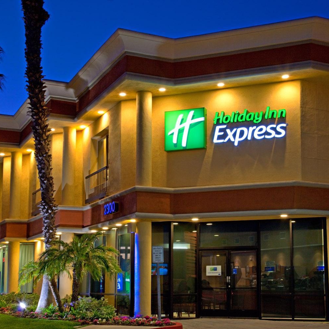Holiday Inn Express Newport Beach Usa Bei Hrs Gunstig Buchen