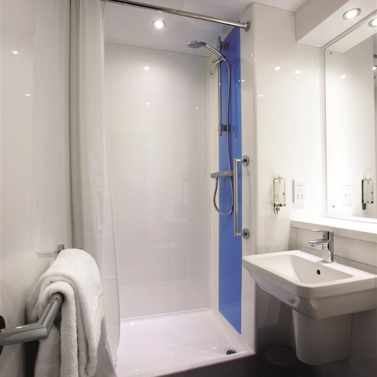 5min Walk From Airport Review Of Premier Inn Glasgow Airport Hotel Paisley Scotland Tripadvisor