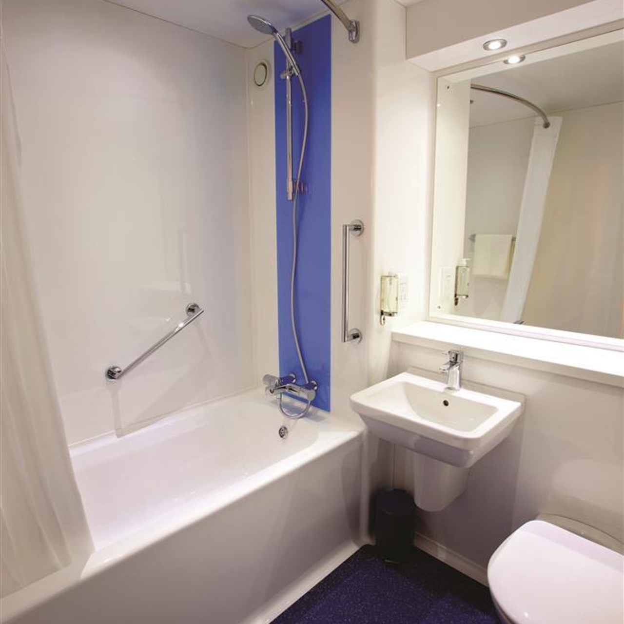 Hotel Travelodge London Covent Garden 3 Hrs Star Hotel In London
