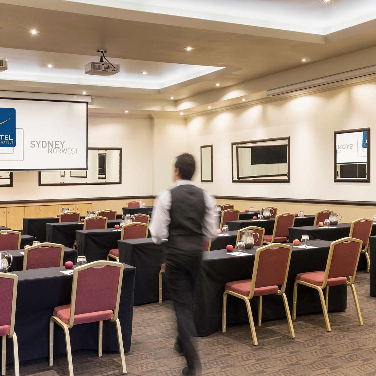 Hotel Rydges Norwest Sydney 4 Hrs Star Hotel In Baulkham Hilsl