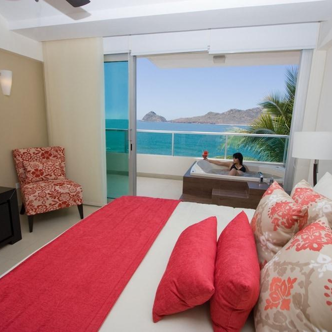Hotel Las Flores Beach Resort - 3 HRS star hotel in Mazatlán (Sinaloa) Hotel Las Flores Beach Resort - 3 HRS star hotel in Mazatlán (Sinaloa)