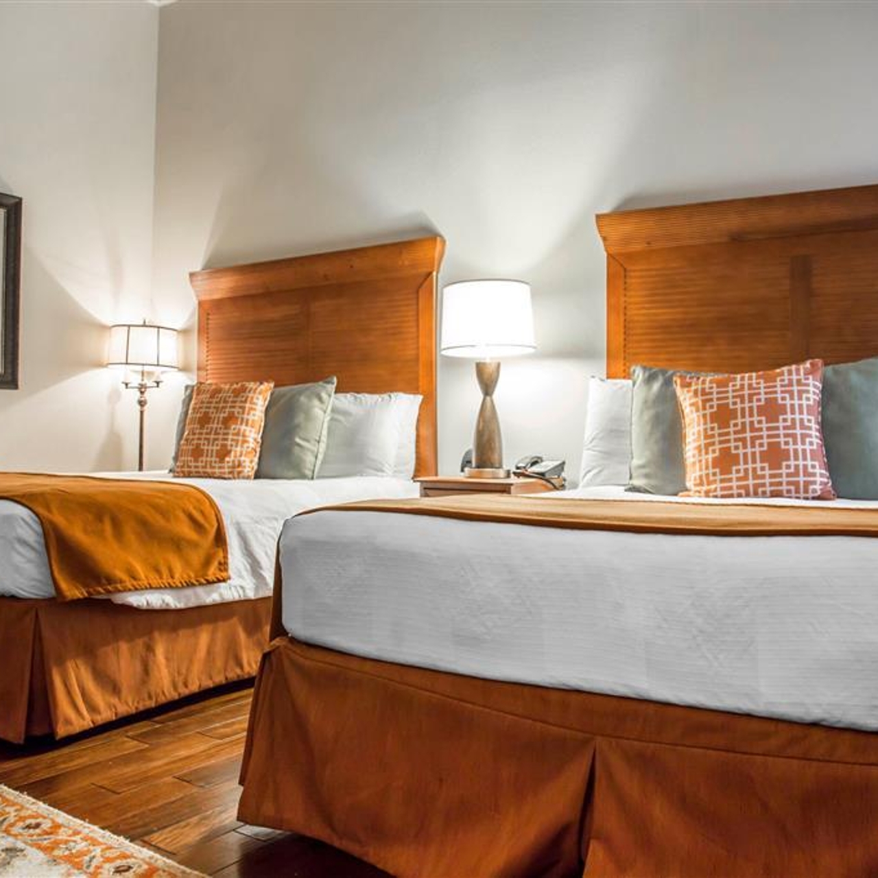 An Ascend Hotel Collection Member St James Hotel In New Orleans Louisiana Hrs