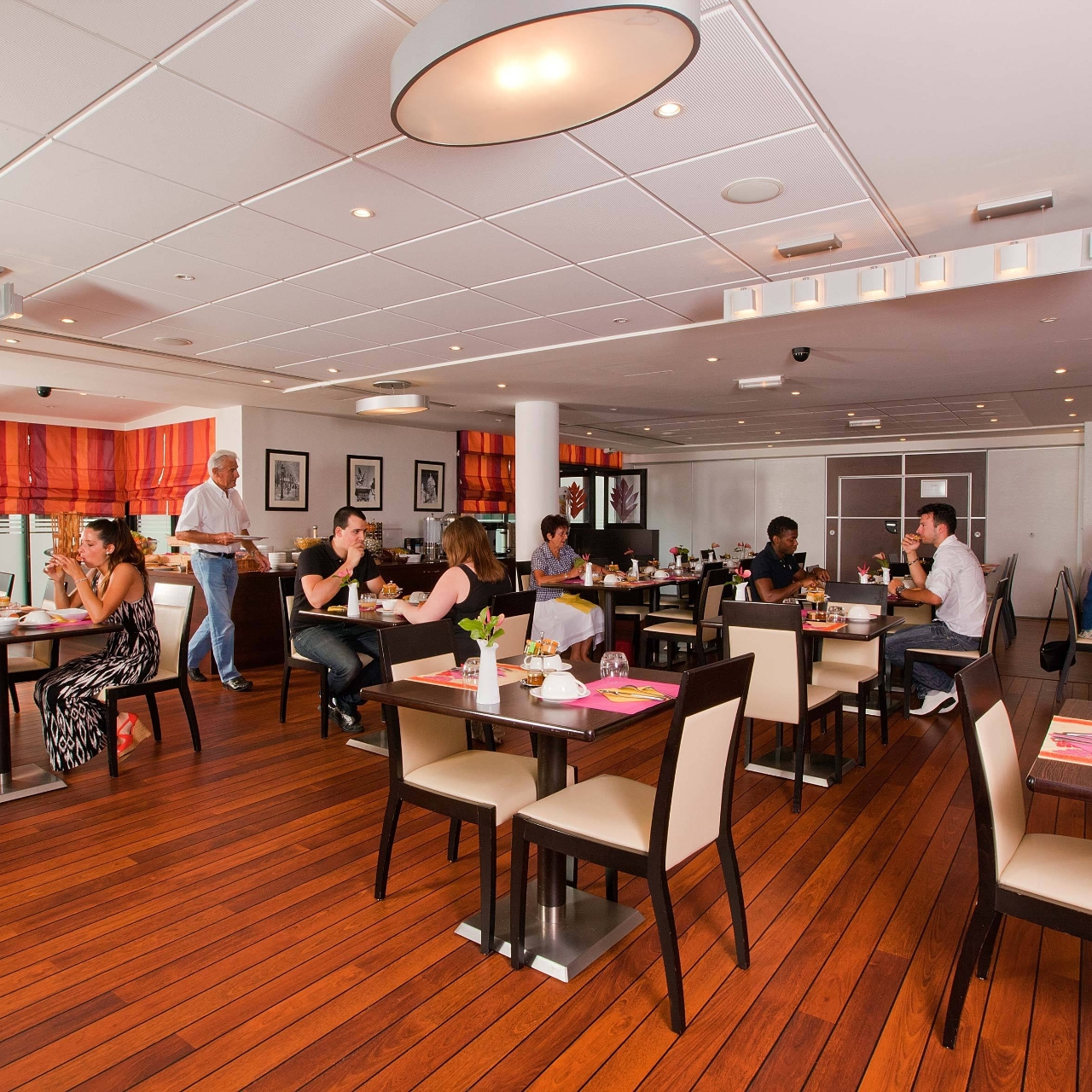 Residhome Val D Europe Apparthotel 4 Hrs Star Hotel In Montevrain Ile De France