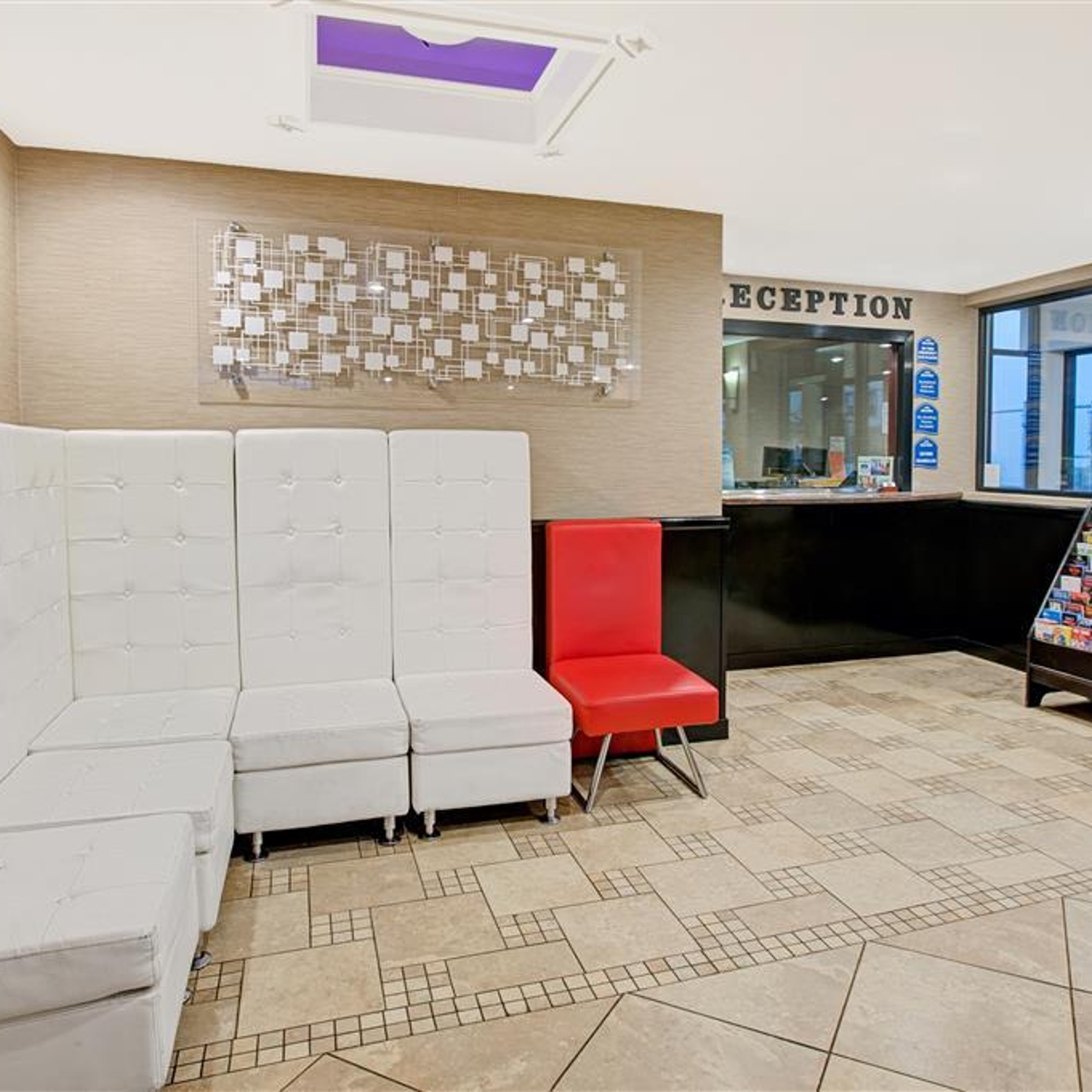 Howard Johnson Inn Queens In New York New York Hrs