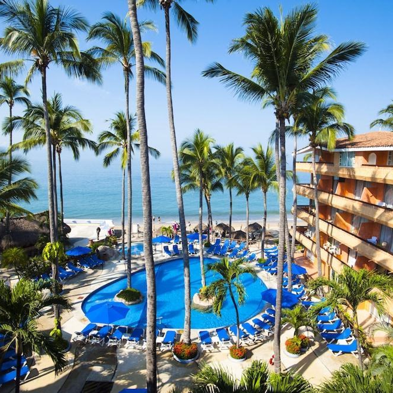 Hotel Las Palmas by the Sea en Puerto Vallarta en HRS con servicios  gratuitos