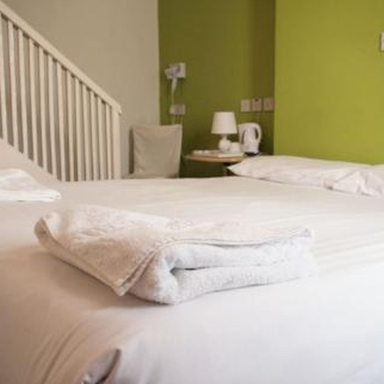 Euro Hotel Clapham In London England Hrs Compare hotel prices and find an amazing price for the clapham guest house hotel in london. euro hotel clapham in london england