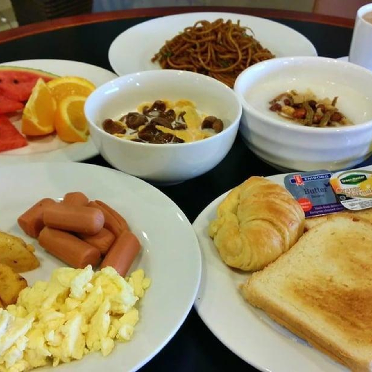 Hotel Ariva Gateway Kuching Malaysia At Hrs With Free Services