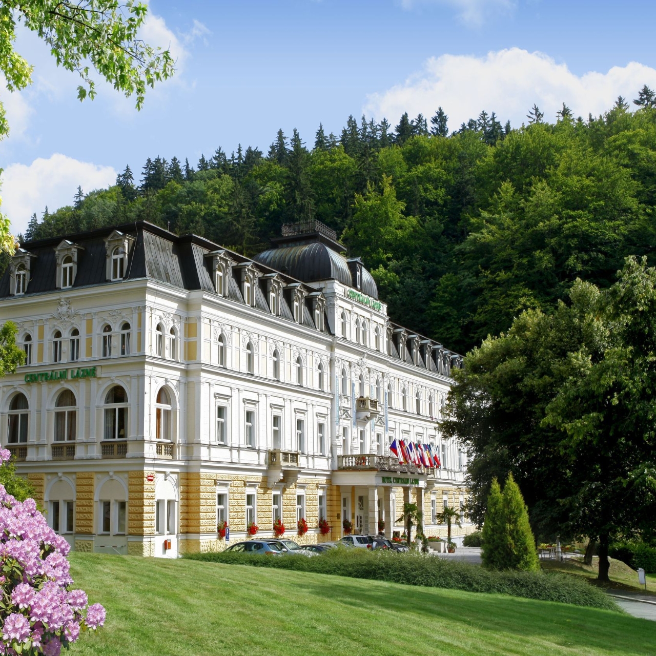 Hotel DHSR Centralni Lazne - 4 HRS star hotel in Mariánské Lázně (Karlovy  Vary)