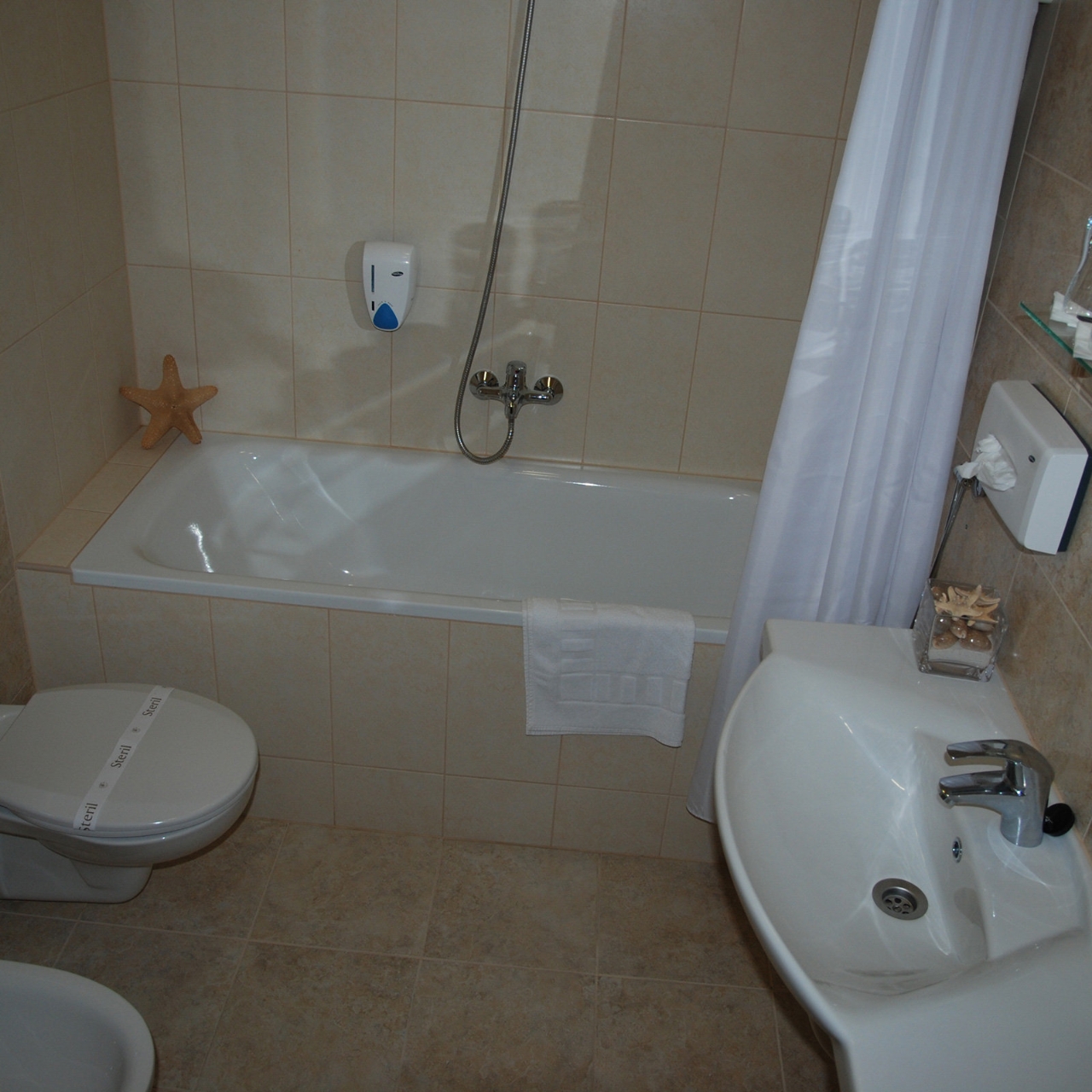 Hotel Kiss 4 Hrs Star Hotel In Tata Komarom Esztergom Welcome to the hotel kiss your window on the sea. hotel kiss 4 hrs star hotel in