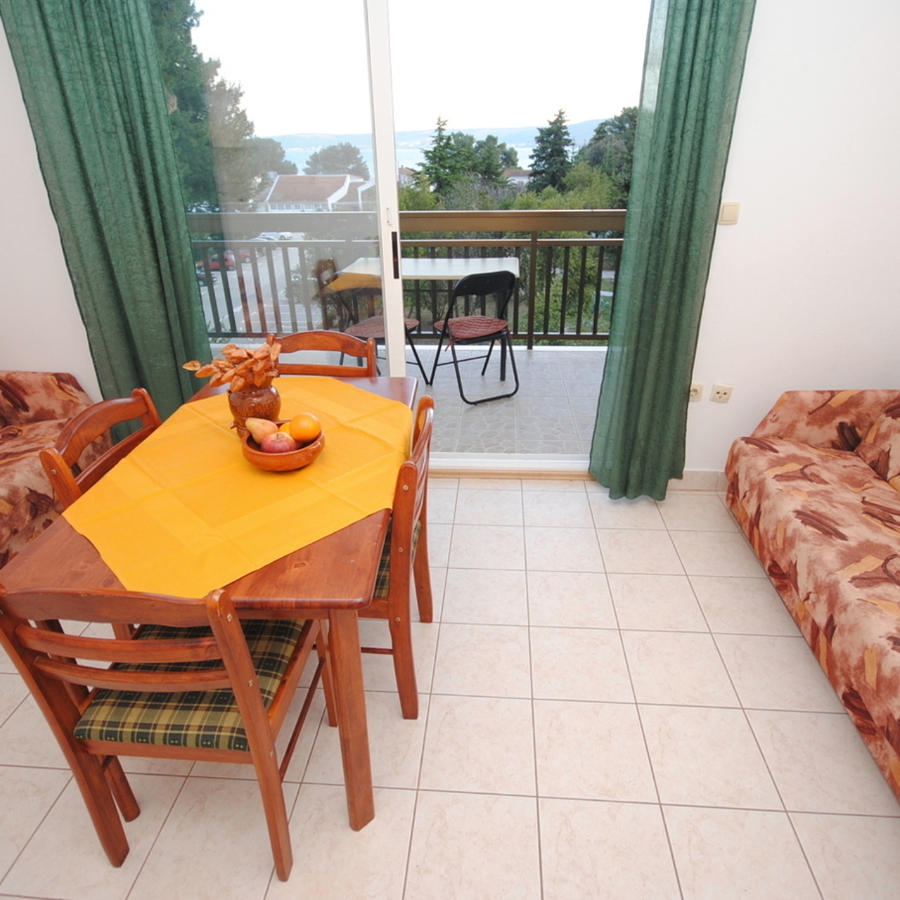 Hotel Perkovic Apartmani 3 Hrs Star Hotel In Kastela Kastel Stafilic