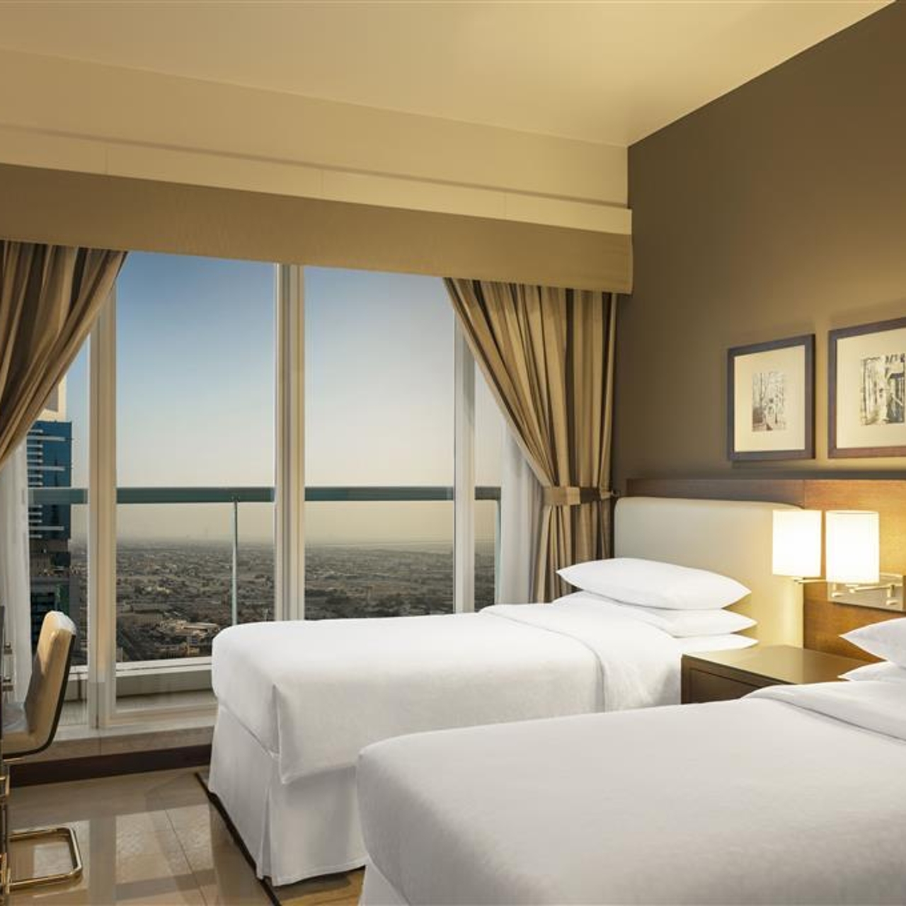 Hotel Four Points By Sheraton Sheikh Zayed Road Dubai At Hrs With Free Services