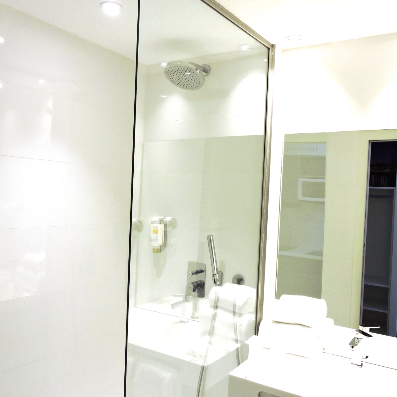 Victoria Garden Appart Hotel 3 Hrs Star Hotel In Bordeaux Aquitaine