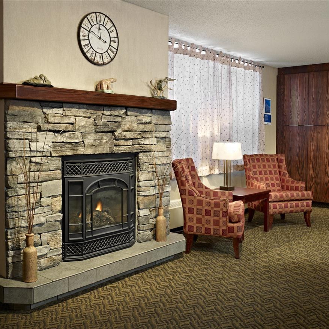 Coast Fraser Tower Hotel In Yellowknife Northwest Territories Hrs