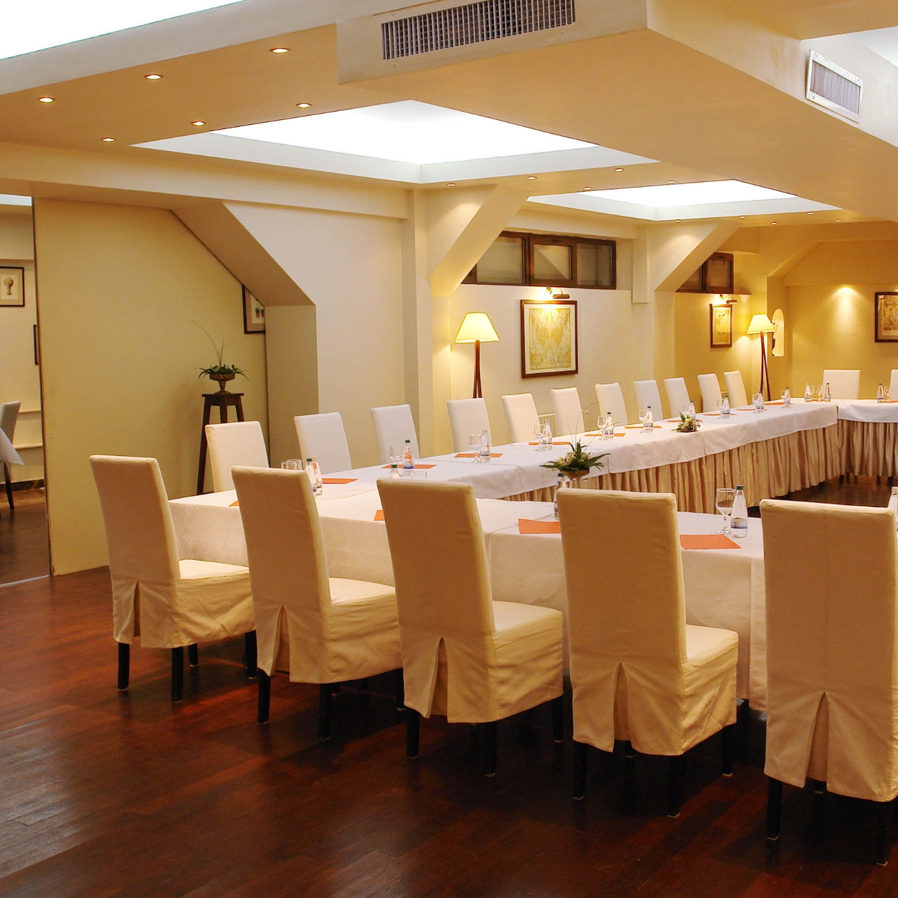 Arc De Triomphe By Residence Hotels 4 Hrs Star Hotel In Bucharest Bucuresti