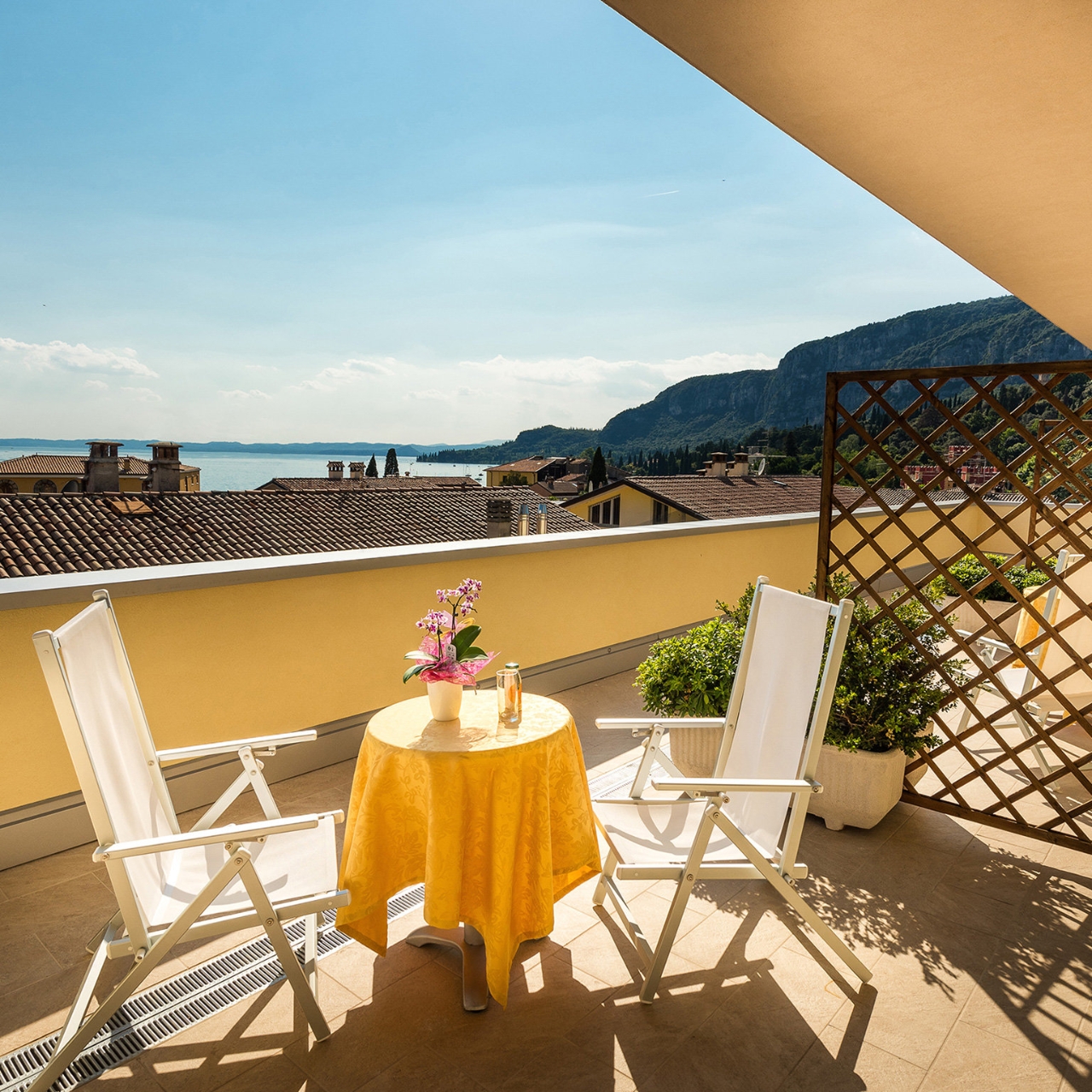 sky pool hotel sole garda italy at hrs with free services