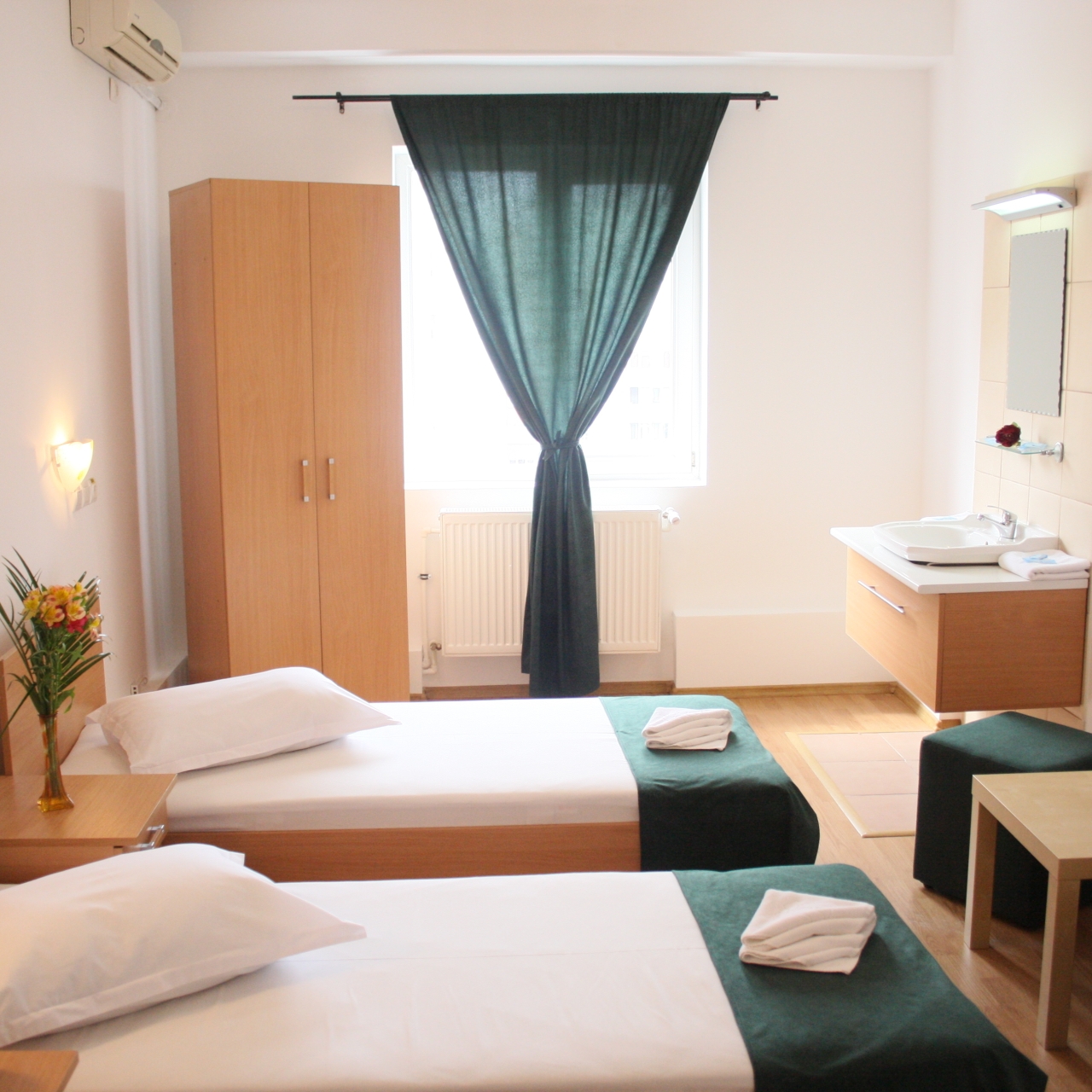 Hotel Sir Gara De Nord Bucharest Bucuresti At Hrs With Free Services