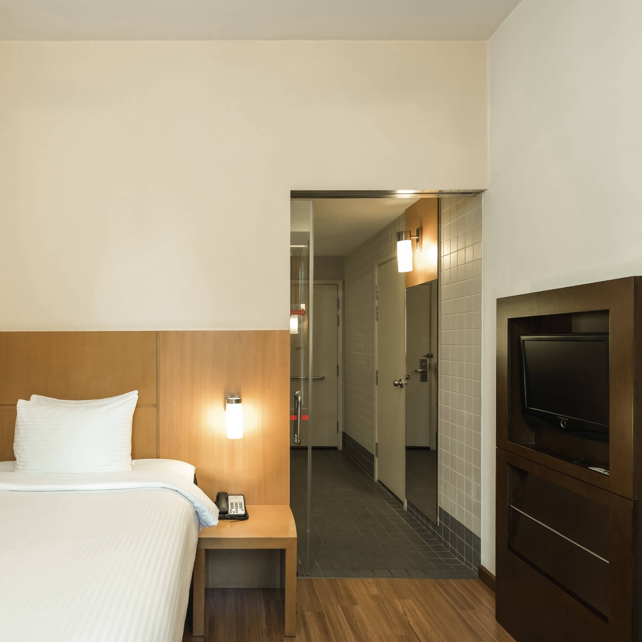 Hotel Ibis Singapore On Bencoolen Singapore At Hrs With Free Services Hotel Ibis Singapore On Bencoolen Singapore At Hrs With Free Services