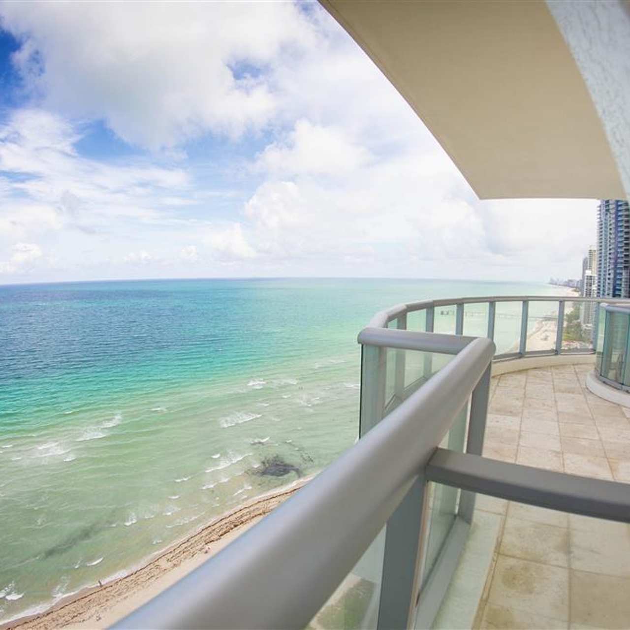 Hotel Sole Miami Noble House Resort 3 Hrs Star Hotel In Sunny Isles Beach Florida