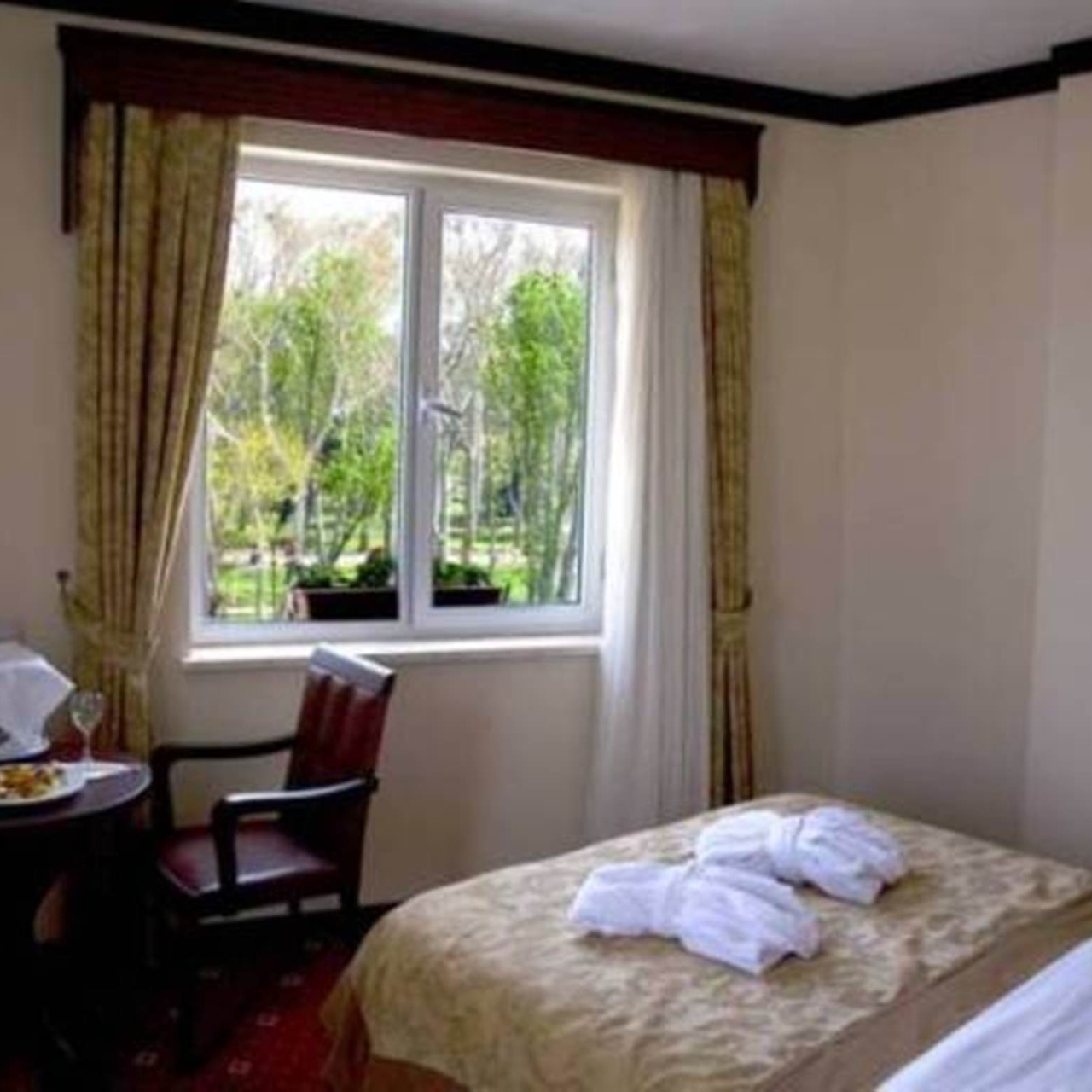 Gulhane Park Hotel 4 Hrs Star Hotel In Istanbul Istanbul