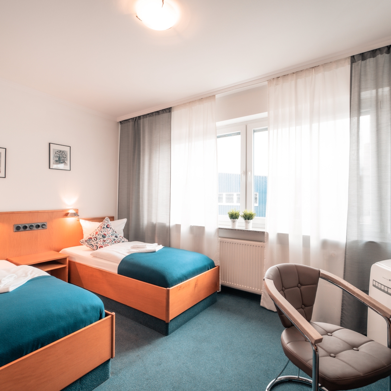 airport lounge hotel dusseldorf at hrs with free services