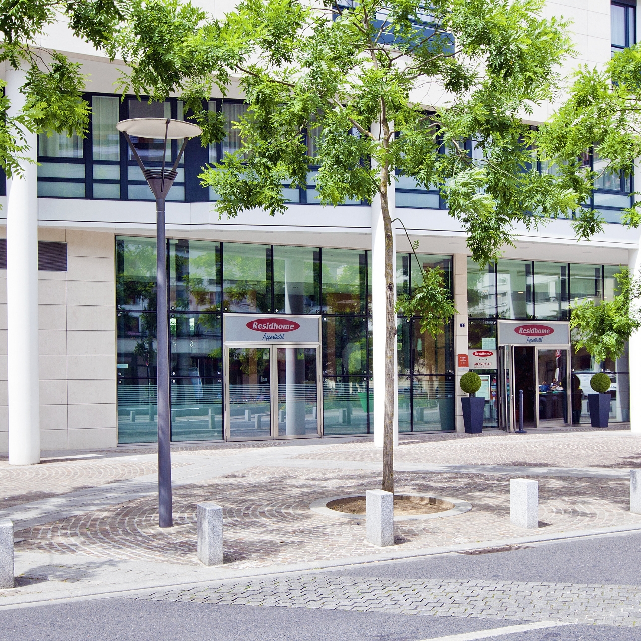 residhome monceau bois colombes apparthotel france at hrs with free services