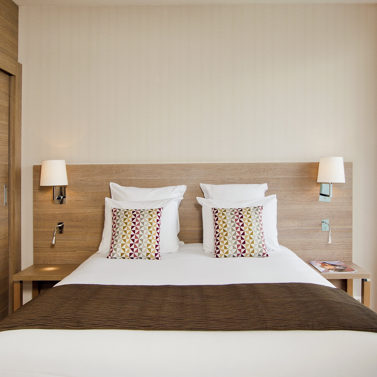 residhome monceau bois colombes apparthotel france at hrs with free services