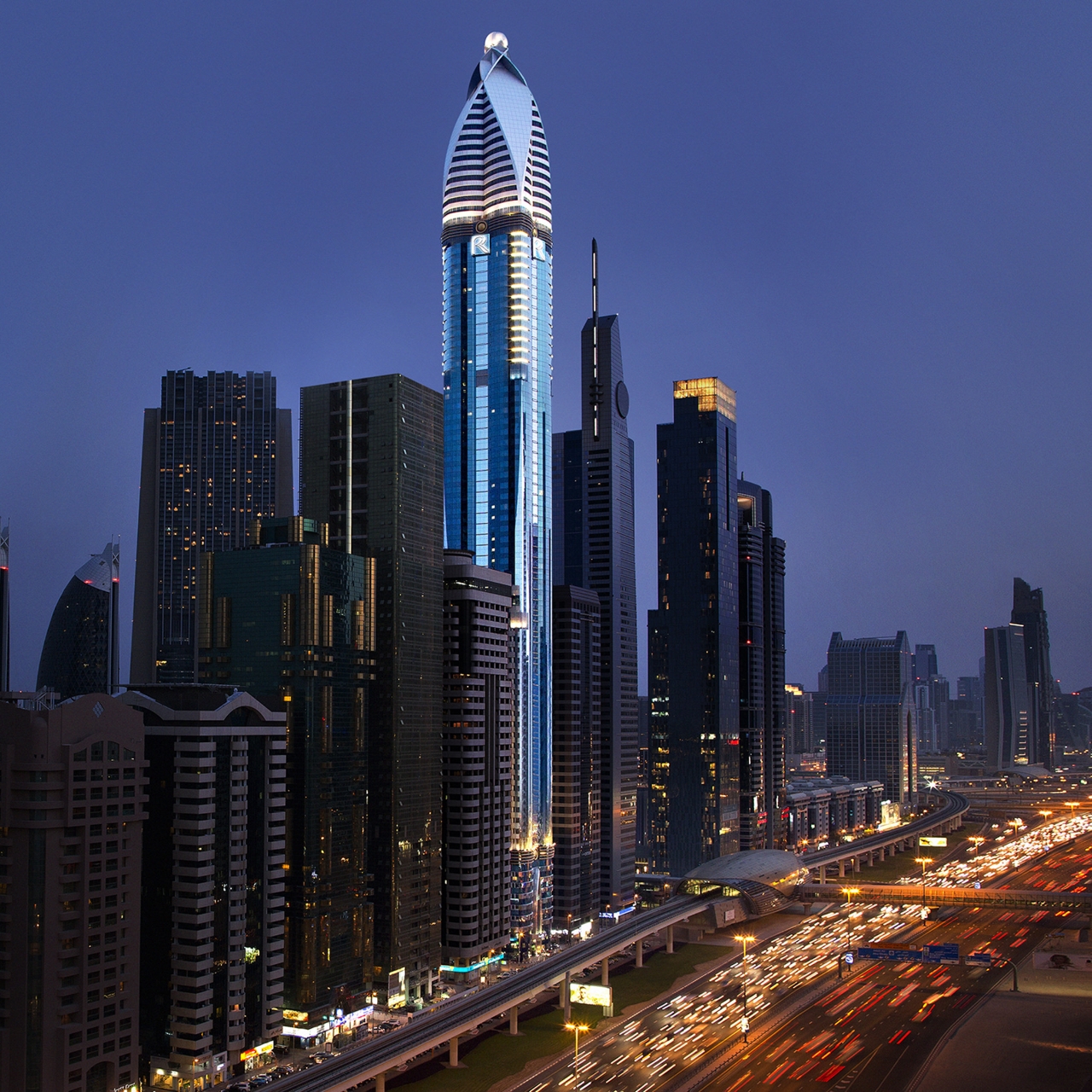 Hotel Rose Rayhaan by Rotana - Dubai at HRS with free services