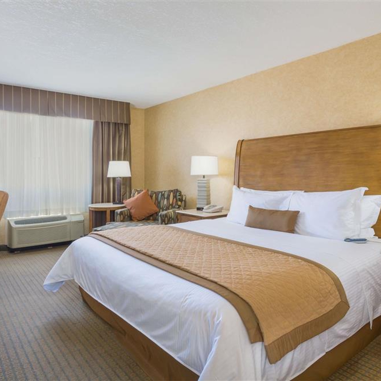 Hotel Wyndham Garden Phoenix Midtown In Phoenix Arizona Hrs