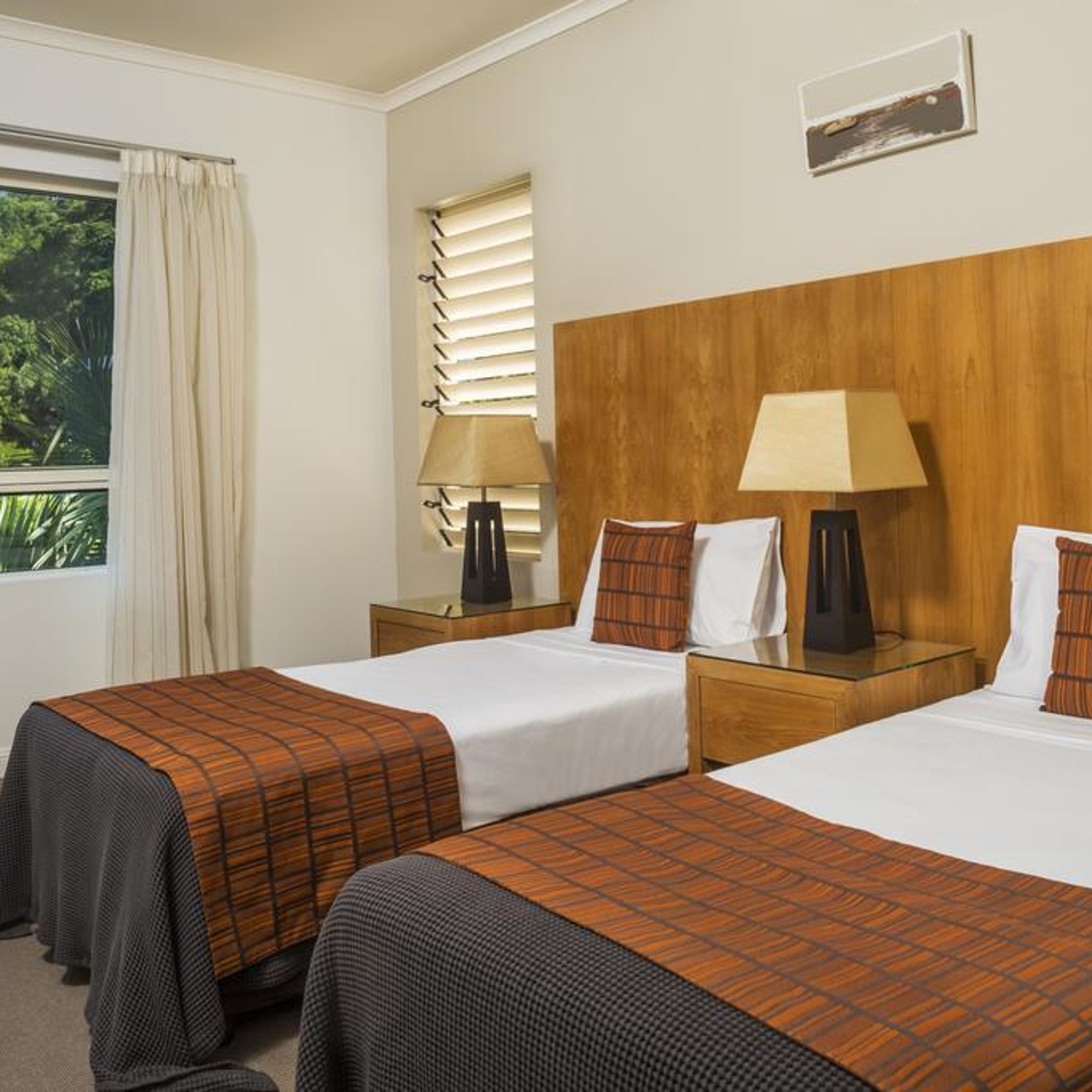 Hotel Sea Change Beachfront Apartments 5 Hrs Star Hotel In Trinity Beach State Of Queensland