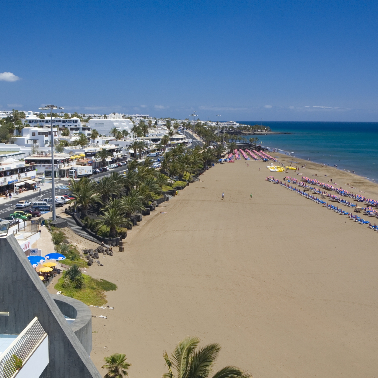 Suite Hotel Fariones Playa en Puerto del Carmen, Tías en HRS con servicios  gratuitos
