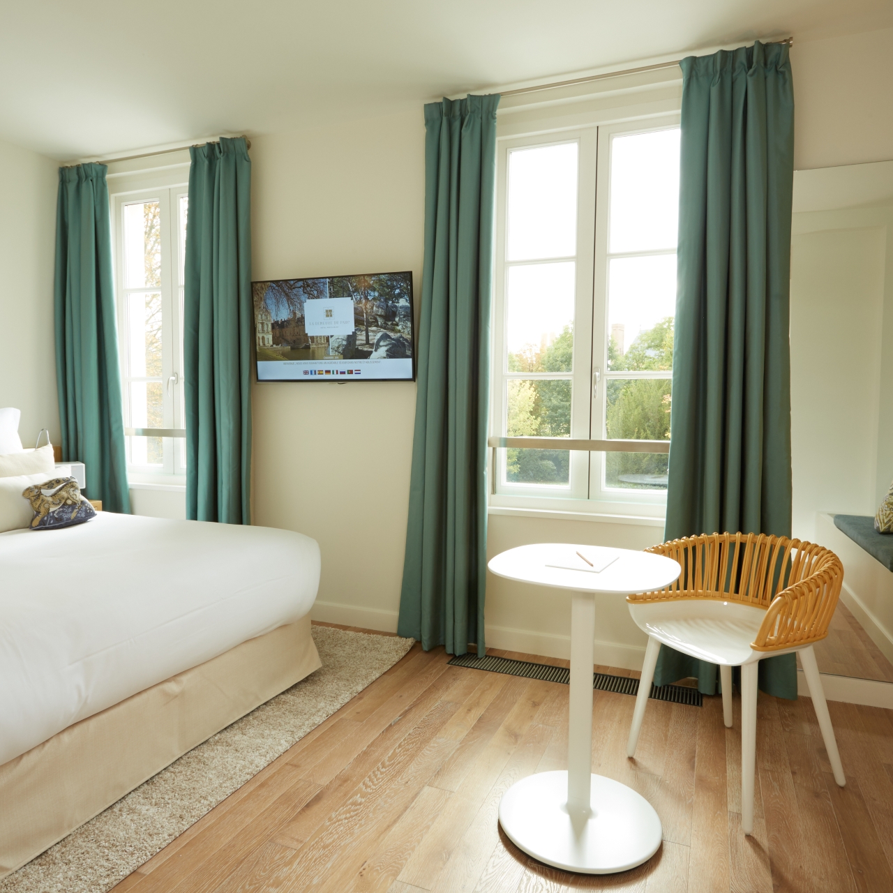 Hotel La Demeure Du Parc 4 Hrs Star Hotel In Fontainebleau Ile