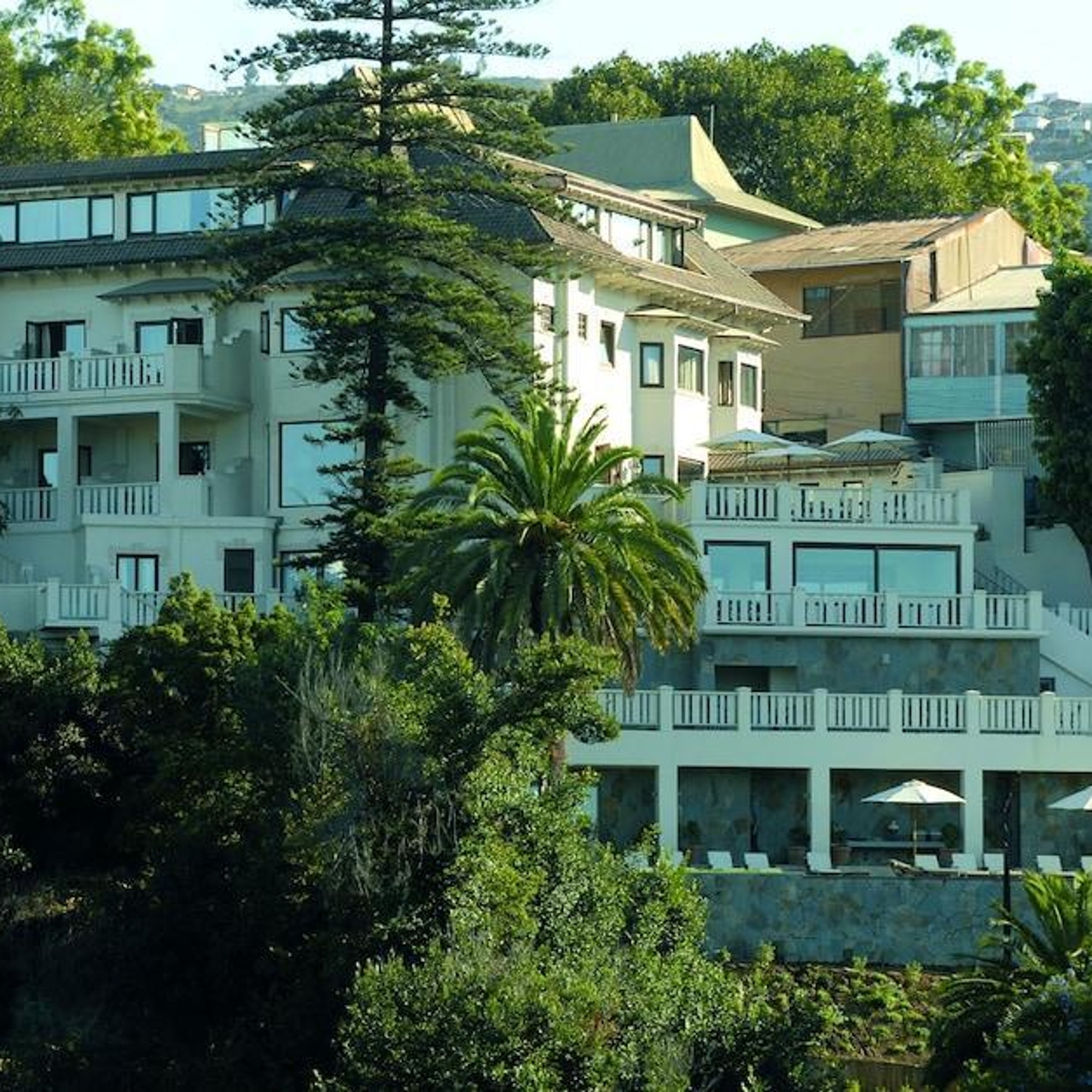 Hotel Casa Higueras en Valparaiso en HRS con servicios gratuitos