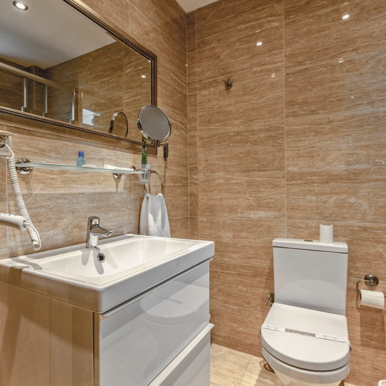 Hotel Deniz Otel 3 Hrs Star Hotel In Istanbul Istanbul
