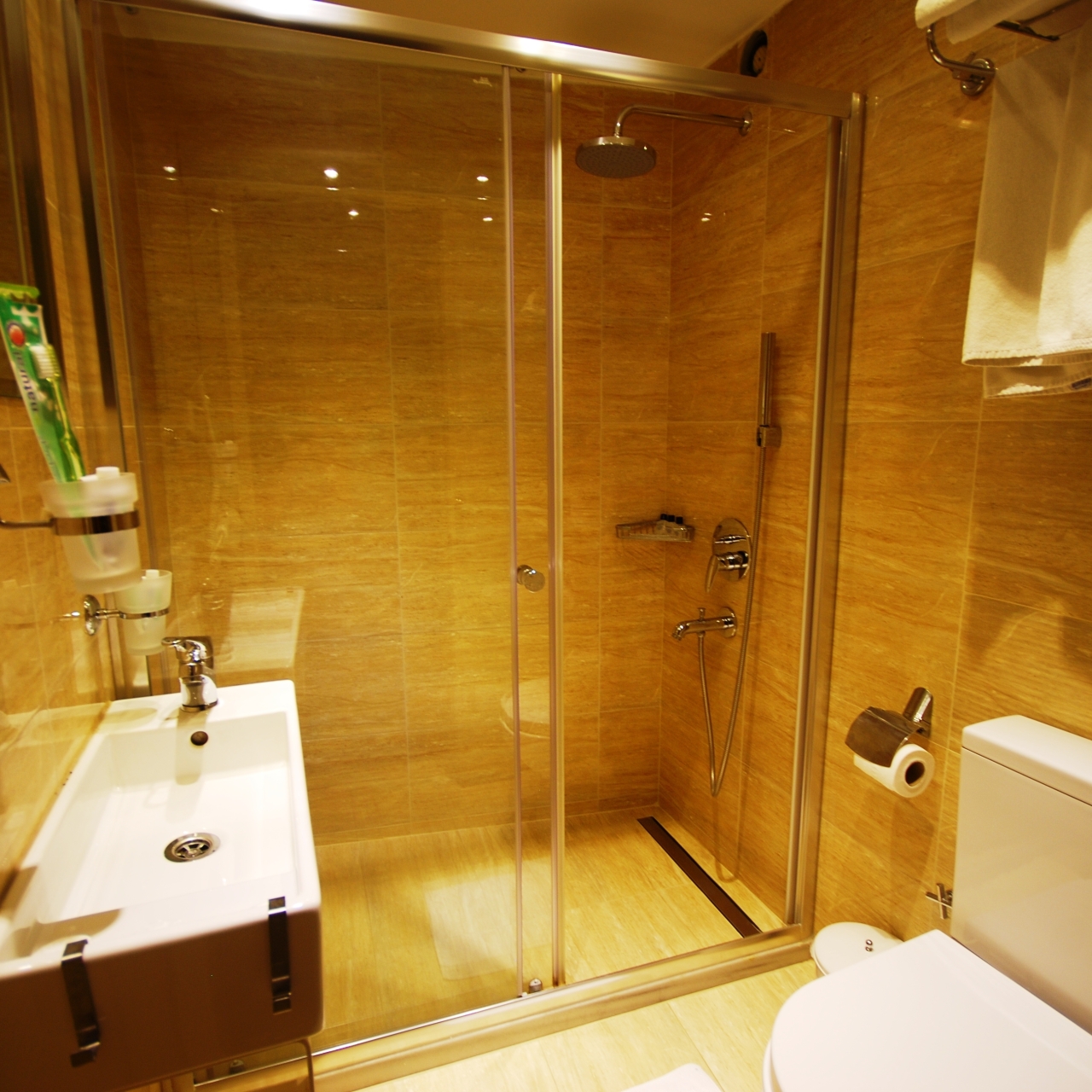 Hotel Deniz Otel 3 Hrs Star Hotel In Istanbul Istanbul