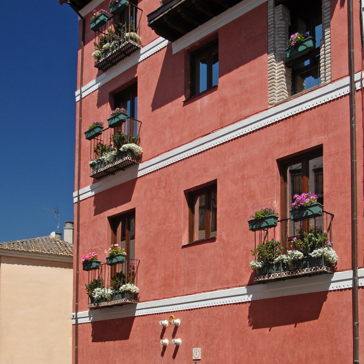Hotel Muralla Ziri Apartamentos Granada Andalusia At Hrs With Free Services