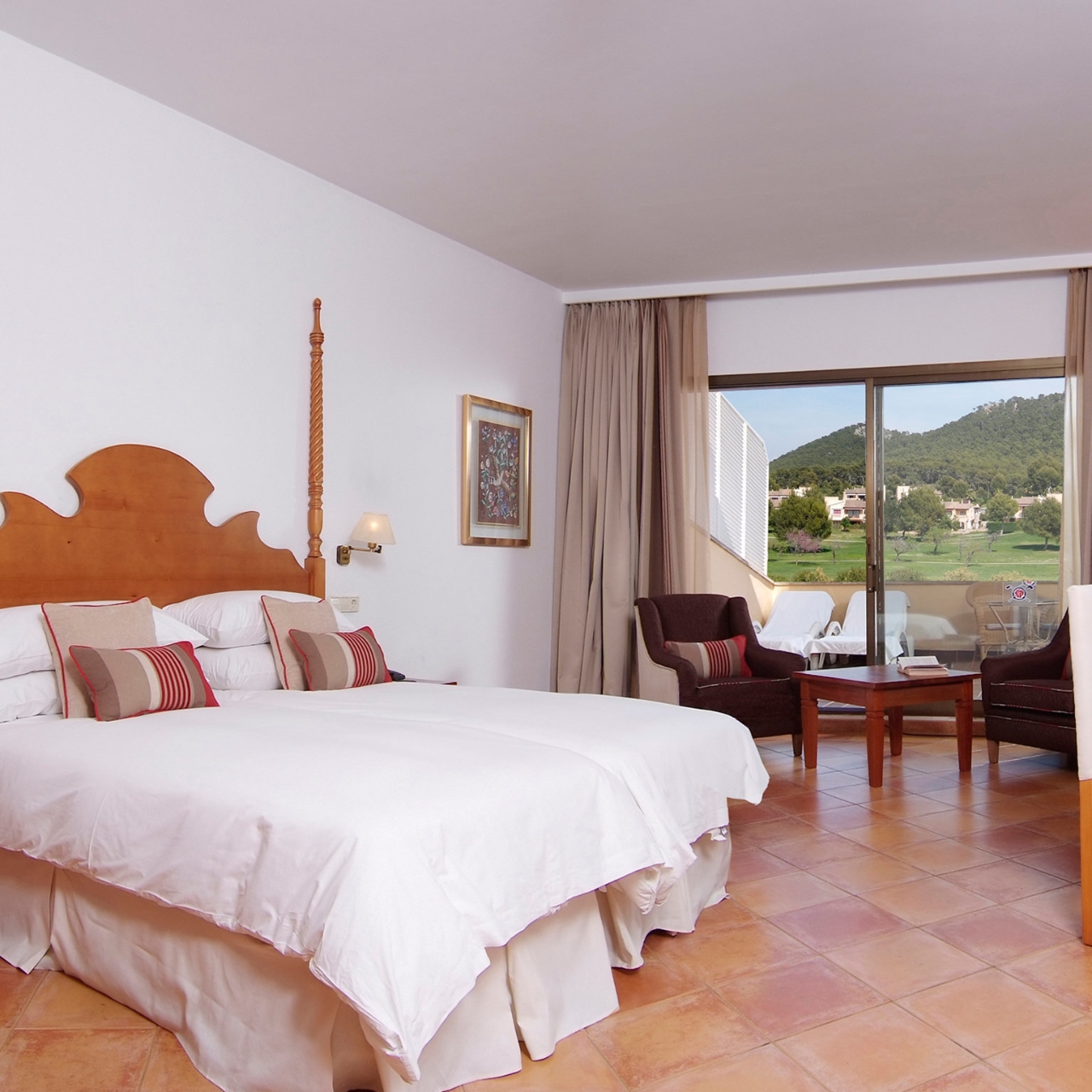 Hotel Golf Santa Ponsa Spain- at HRS with free services