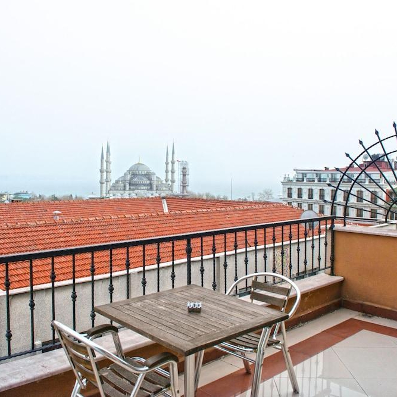 Rast Hotel 3 Hrs Star Hotel In Istanbul Istanbul
