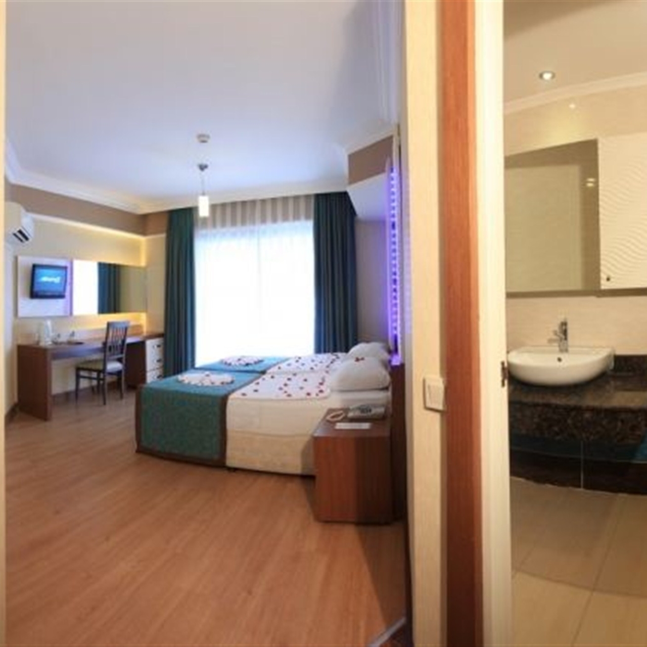 Tac Premier Hotel Spa 4 Hrs Star Hotel In Alanya Antalya