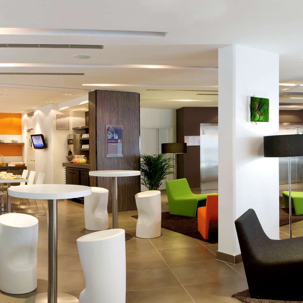 Aparthotel Adagio Marseille Vieux Port 4 Hrs Star Hotel In Marseille Provence Alpes Cote D Azur