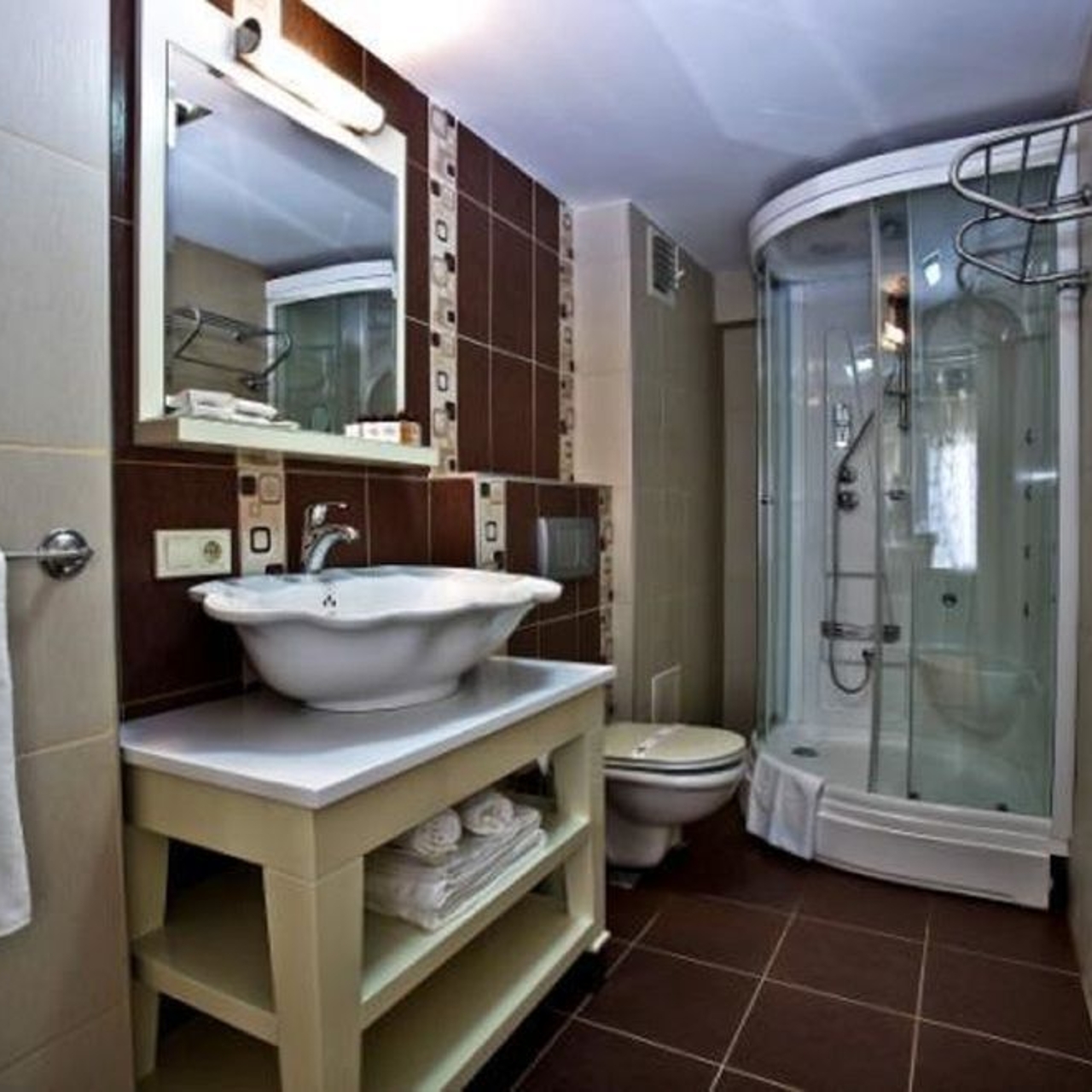 Q Inn Hotel Istanbul 3 Hrs Star Hotel In Istanbul Istanbul