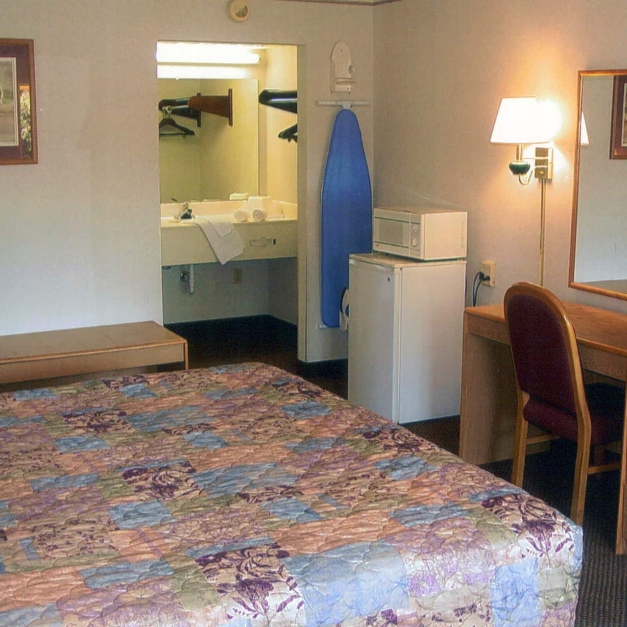 Americas Best Value Inn Shelby United States Of America At Hrs With Free Services