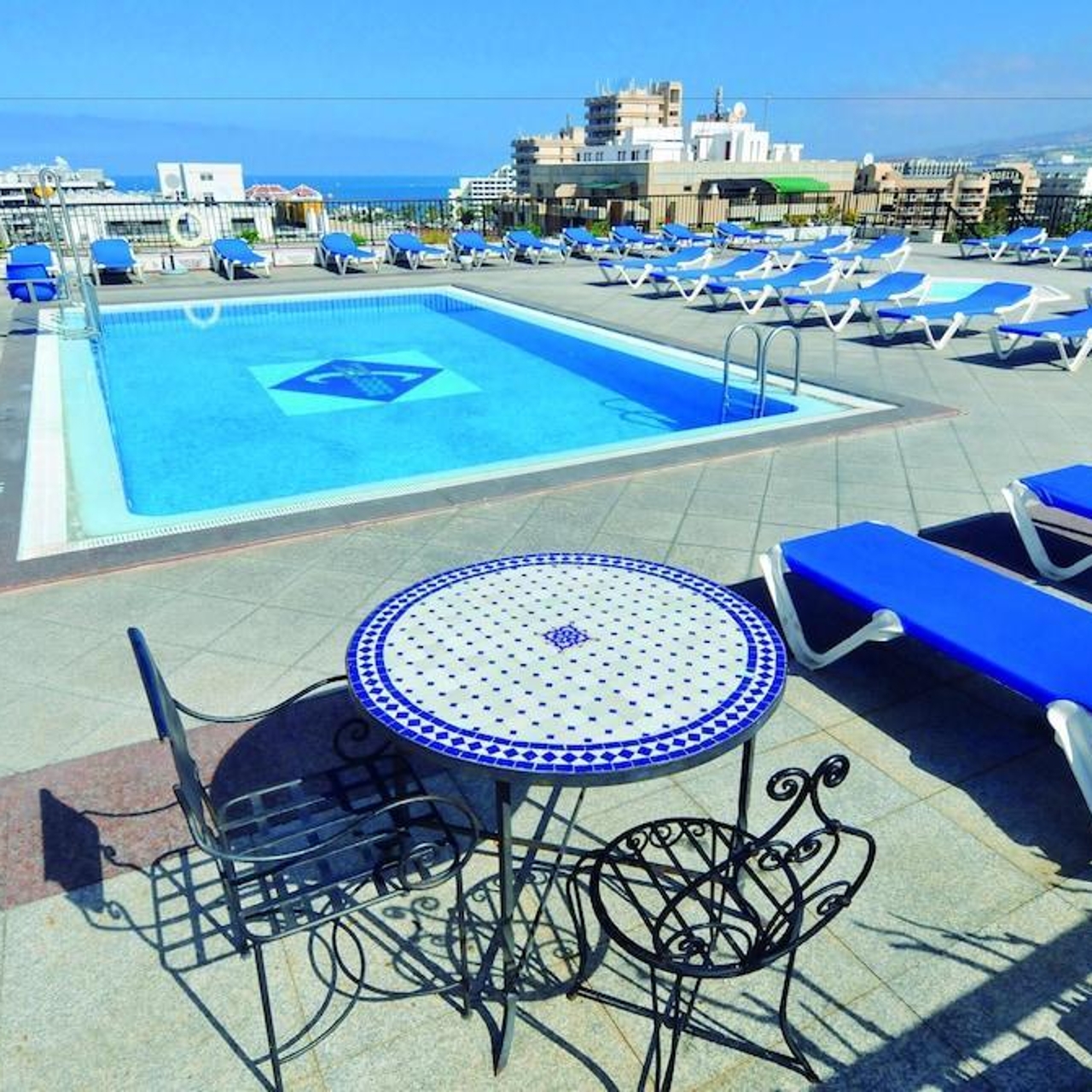 Hotel Zentral Center en Playa de las Américas, Arona en HRS con servicios  gratuitos