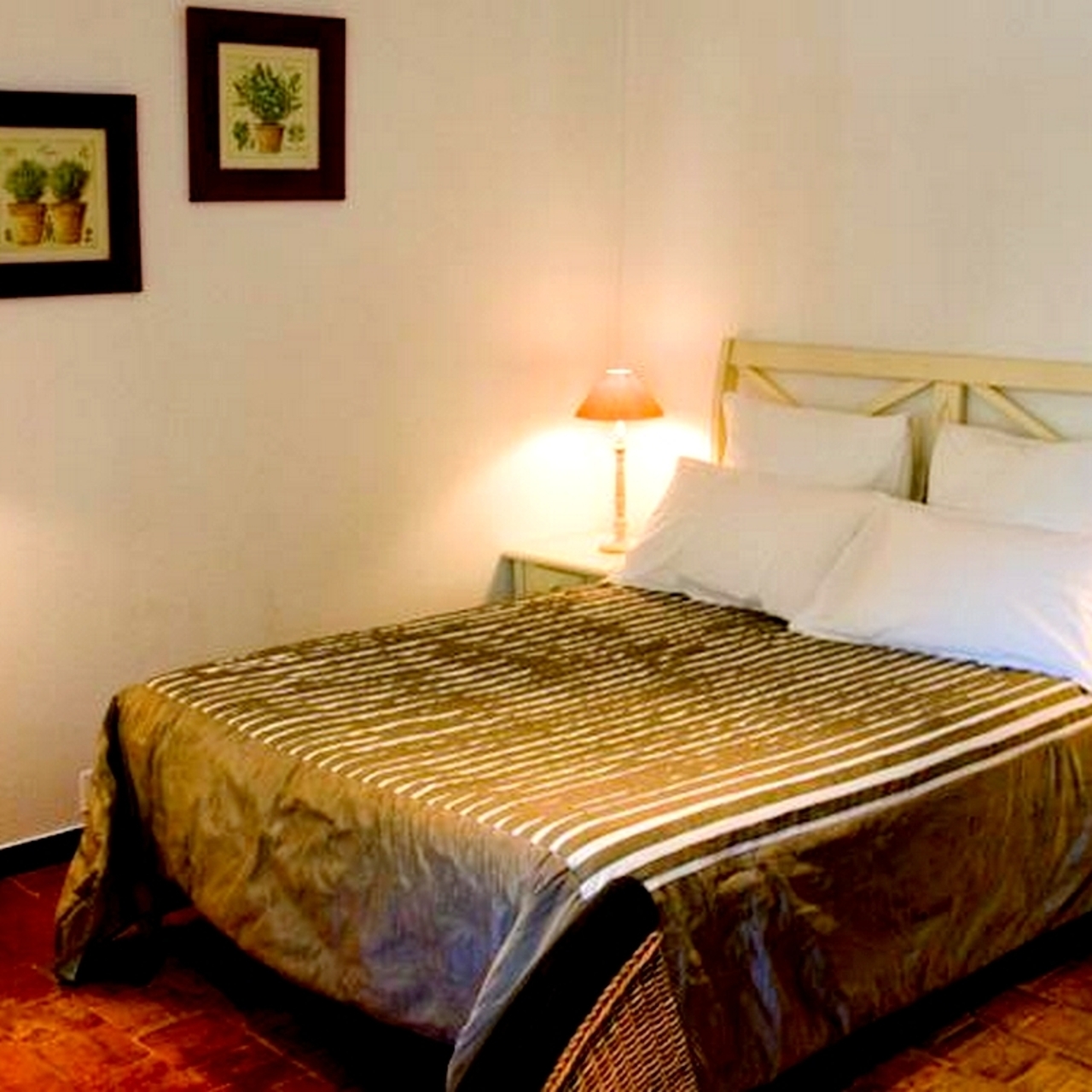 Hotel Auberge Cote Jardin Logis 3 Hrs Star Hotel In Conilhac Corbieres Languedoc Roussillon