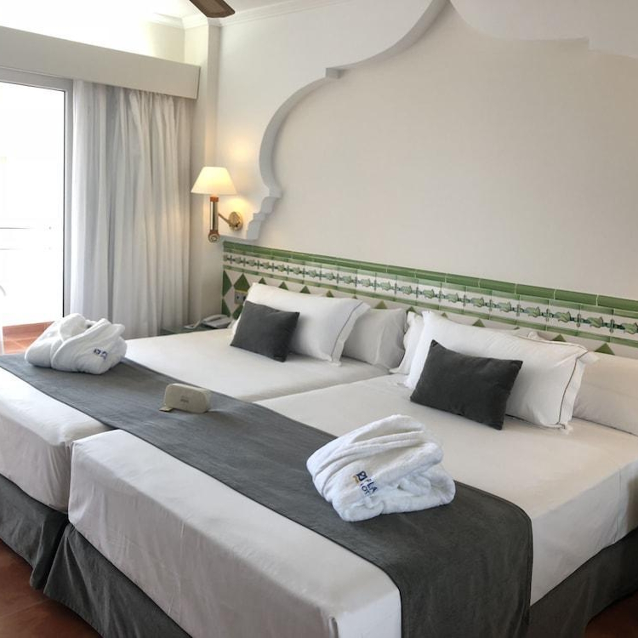 Playacálida Spa Hotel Luxury - Almuñécar chez HRS avec services gratuits