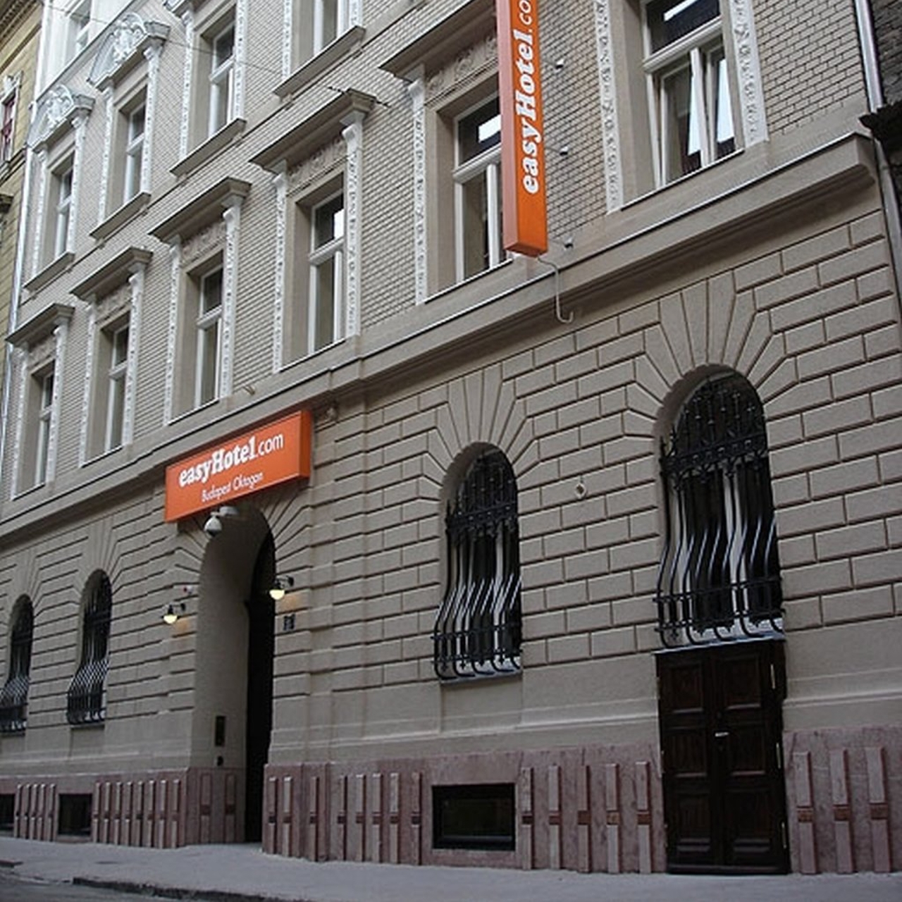 Easyhotel Budapest Oktogon In Budapest Budapest Hrs
