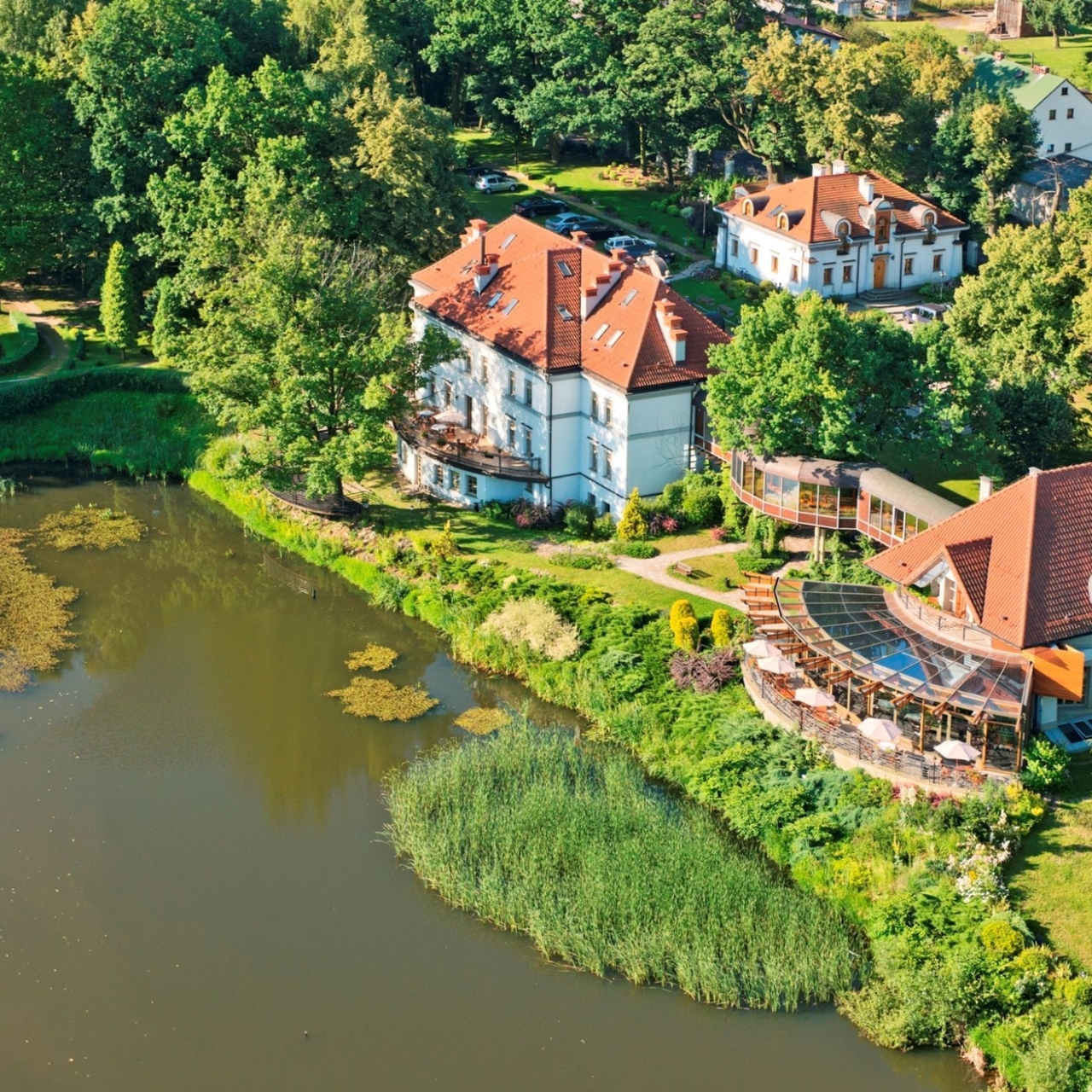 Hotel Palac Czarny Las - 4 HRS star hotel in Woźniki (Silesian Voivodeship)