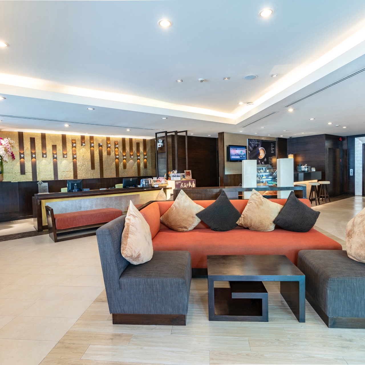 Hotel A One Pattaya Beach Resort 4 Hrs Star Hotel In Pattaya