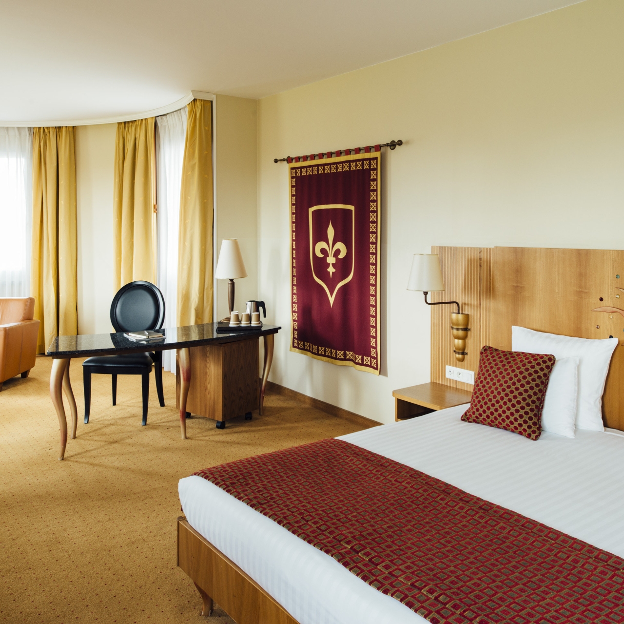 Hotel Vienna House Dream Castle Paris At Disneyland Paris Magny Le Hongre At Hrs With Free Services